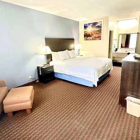 Days Inn By Wyndham Easley West Of Greenville/Clemson Area Екстериор снимка