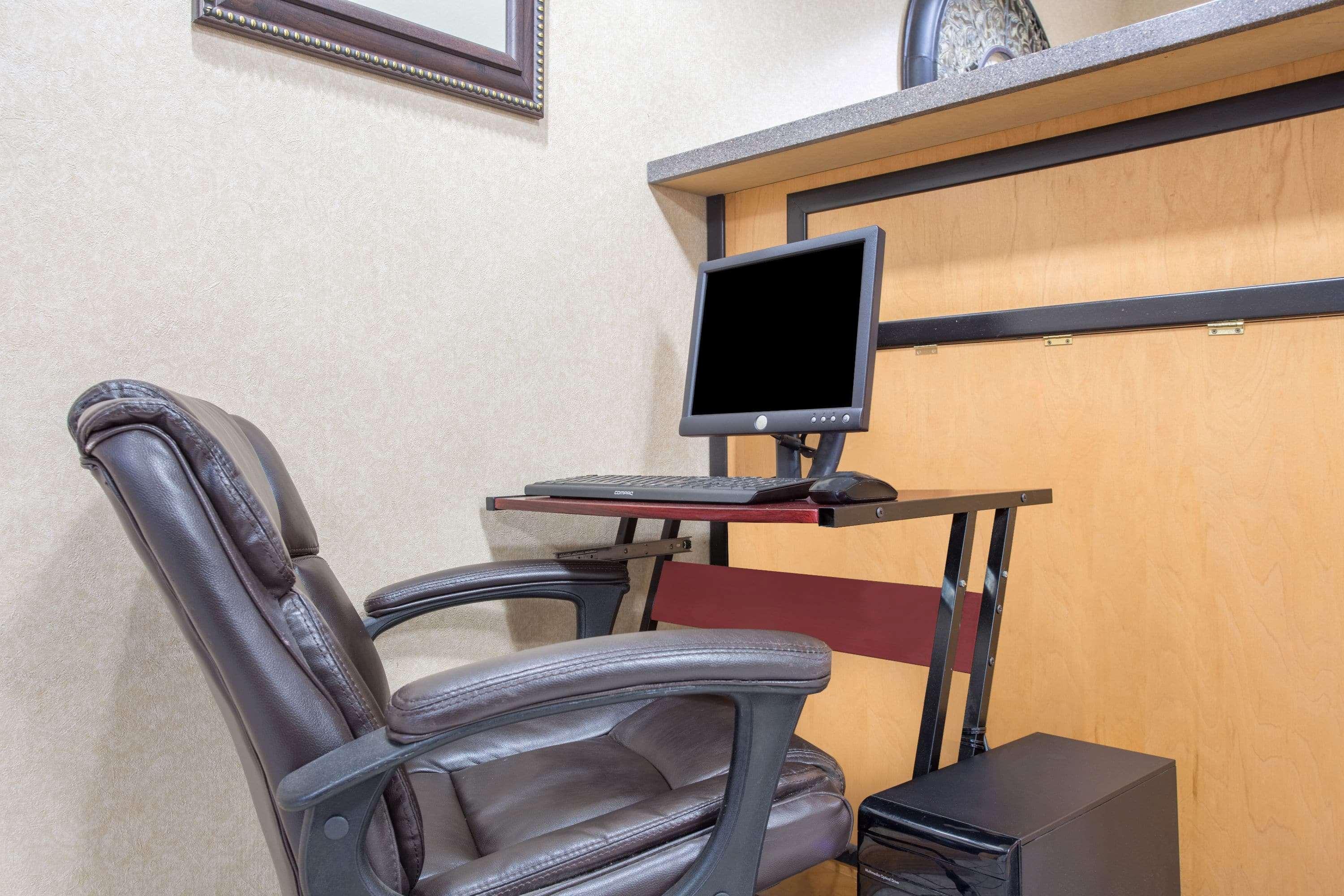 Days Inn By Wyndham Easley West Of Greenville/Clemson Area Екстериор снимка