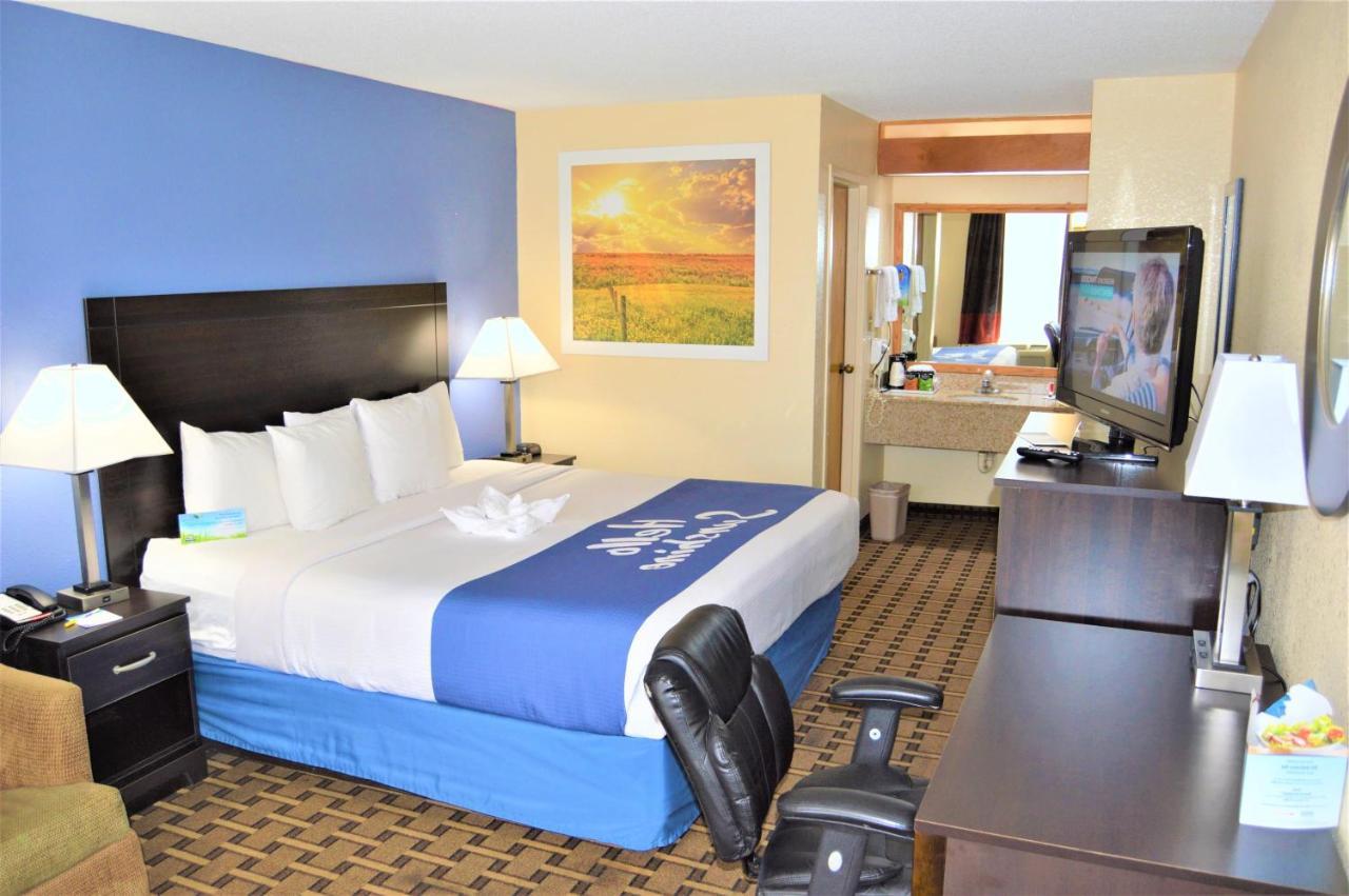 Days Inn By Wyndham Easley West Of Greenville/Clemson Area Екстериор снимка
